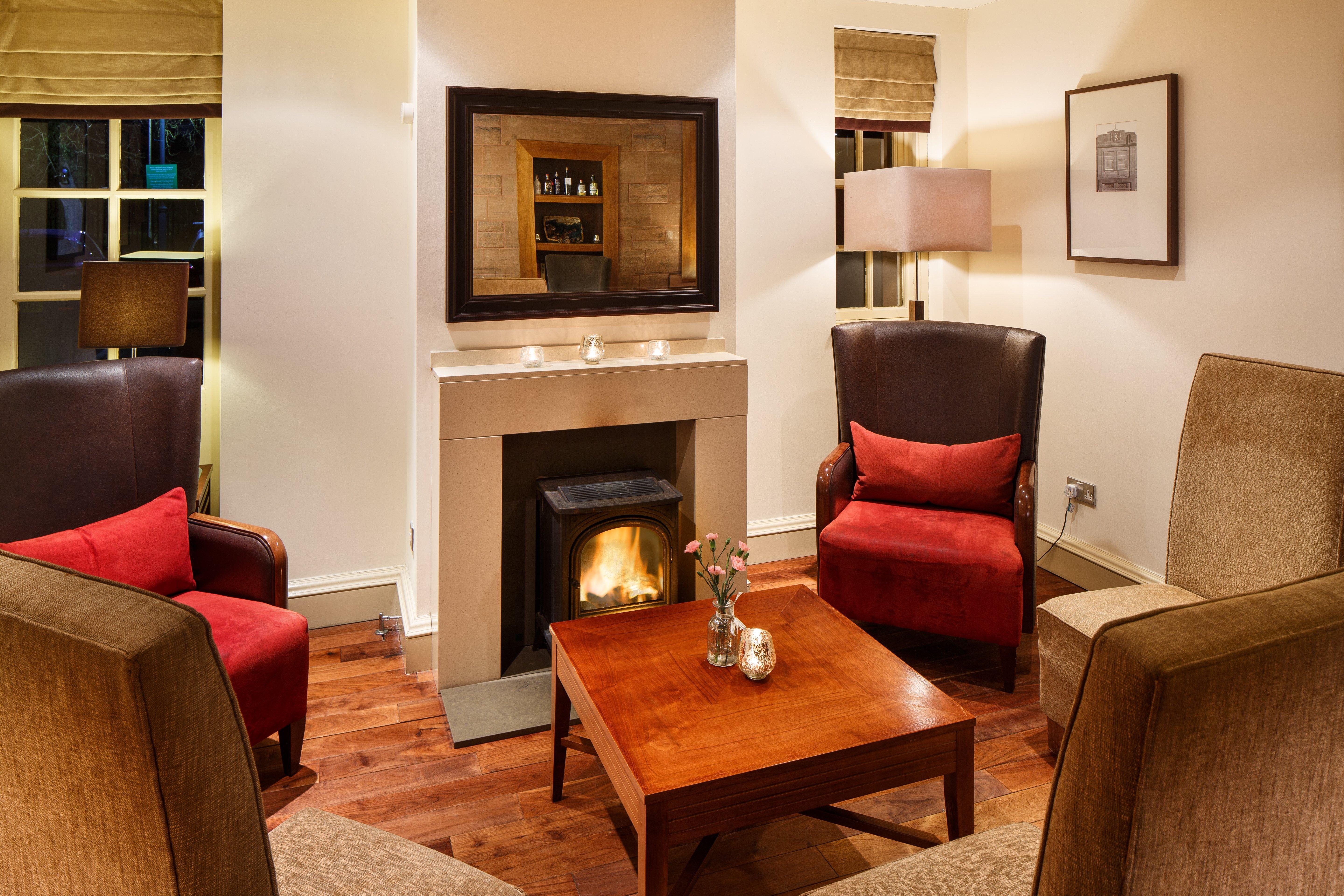 Holiday Inn Dumfries By Ihg Exterior foto